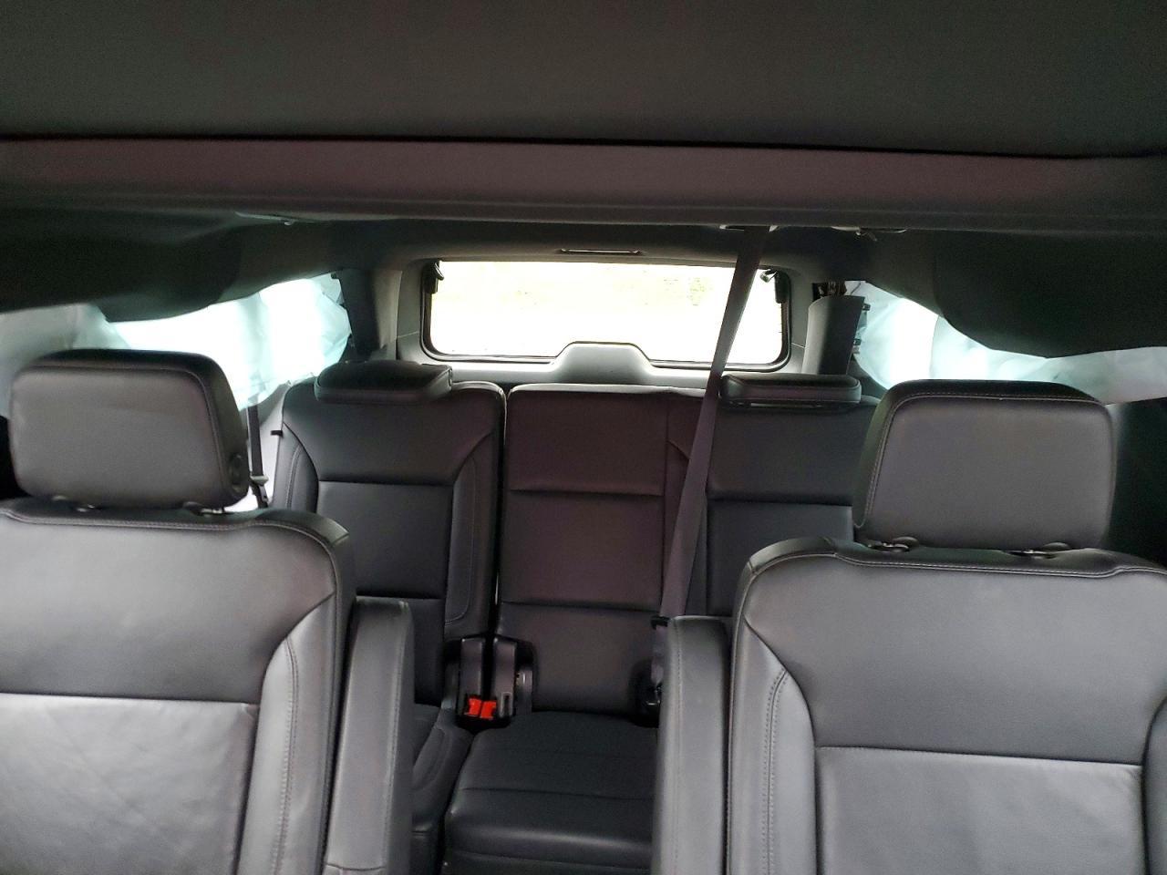 2021 Chevrolet Suburban K1500 Lt - zdjęcie 10