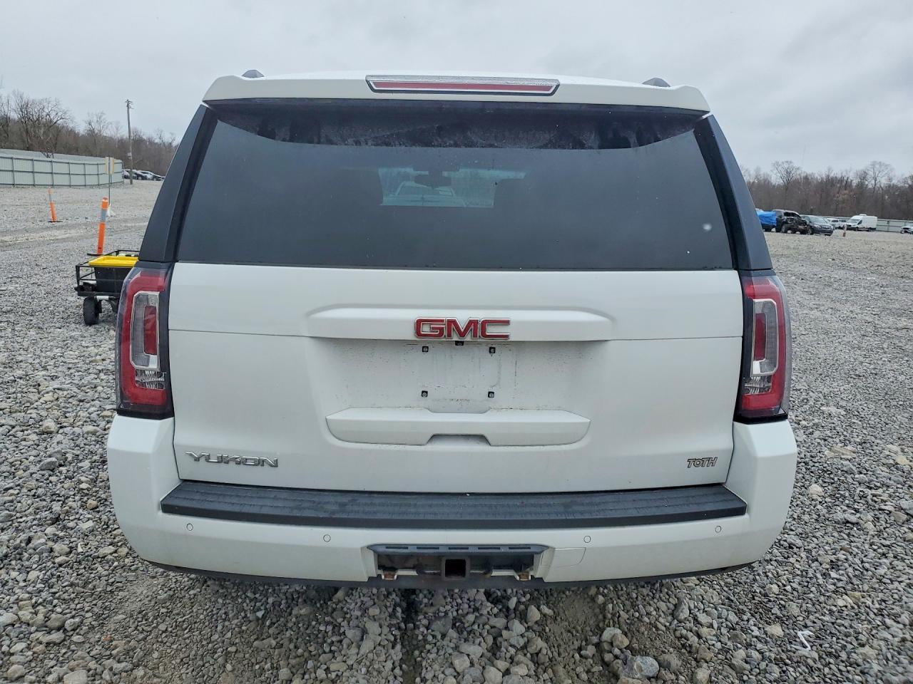 2017 GMC Yukon Sle - zdjęcie 6