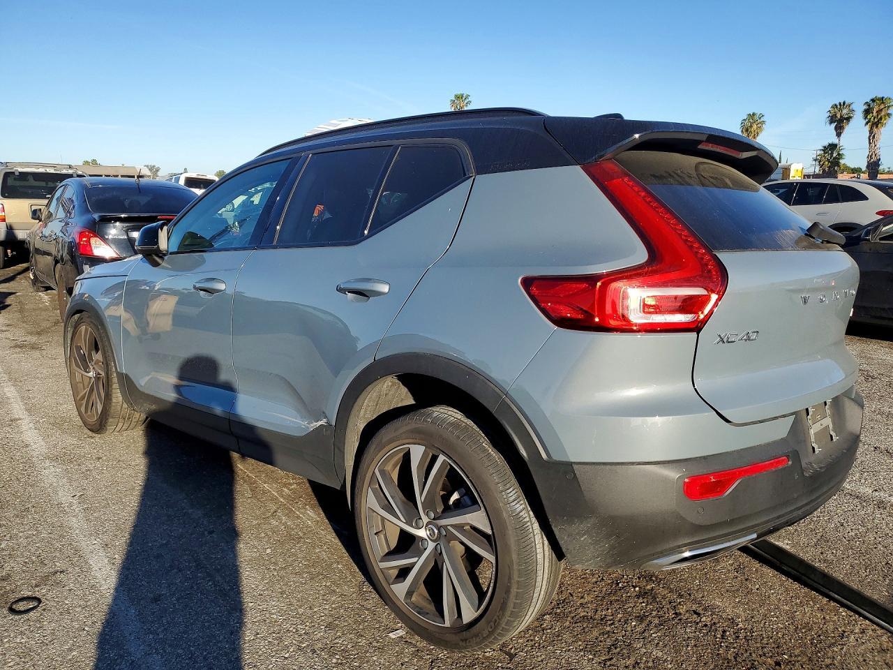 2020 Volvo Xc40 T5 R-Design - zdjęcie 2