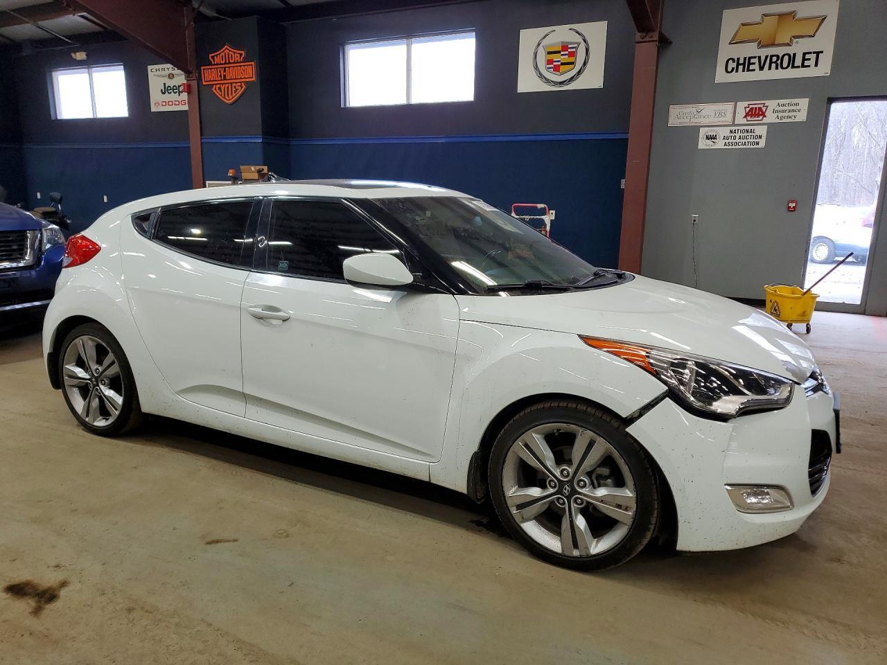2016 Hyundai Veloster Base - zdjęcie 4