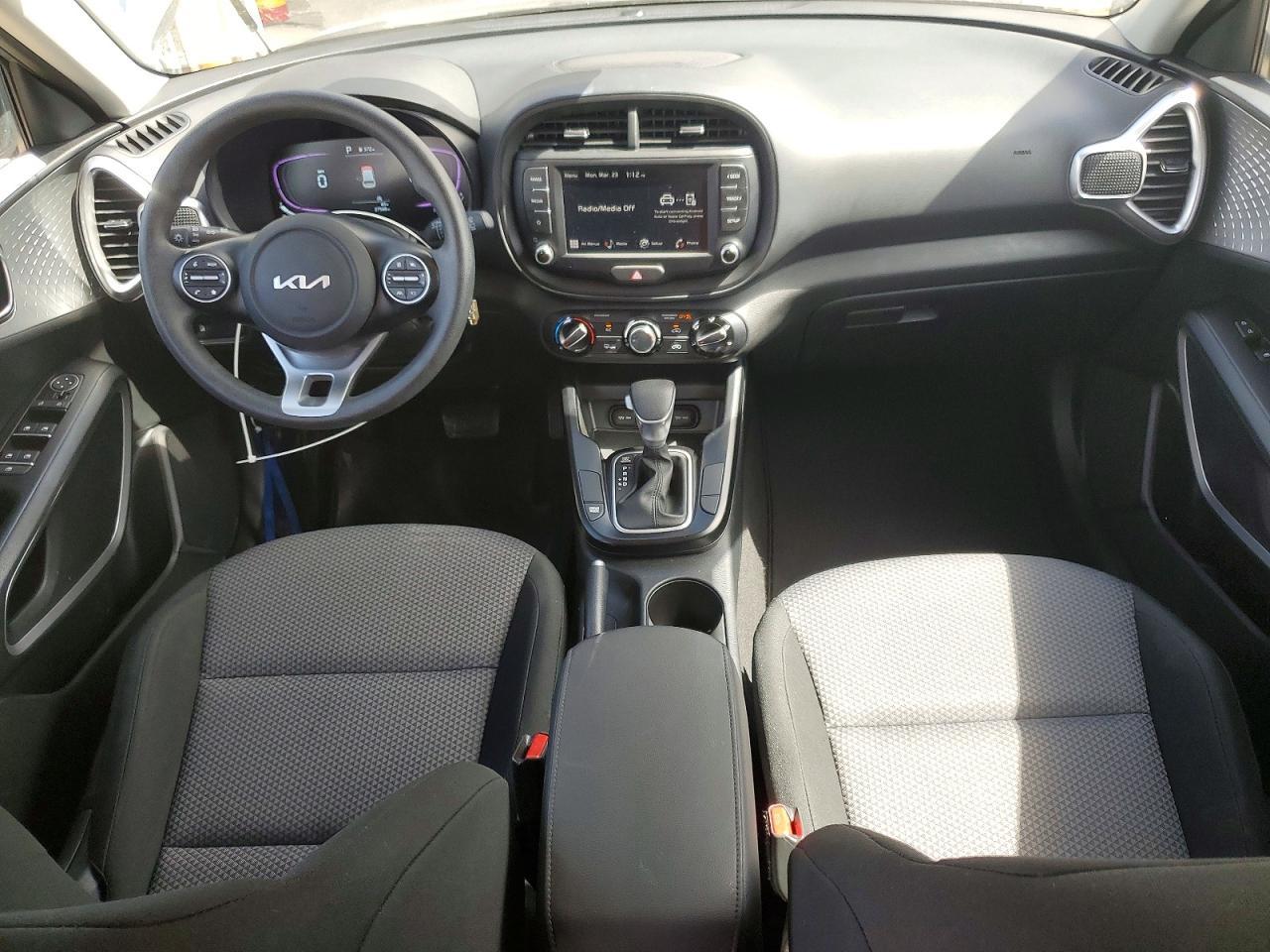 2025 Kia Soul Lx - zdjęcie 8