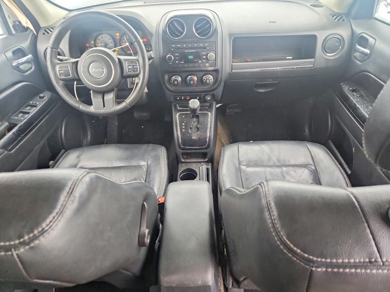 2015 Jeep Patriot Latitude - zdjęcie 8