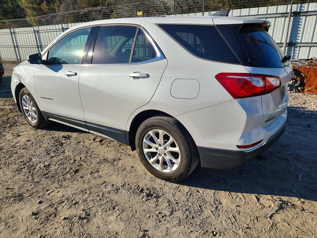 2018 Chevrolet Equinox Lt - zdjęcie 2