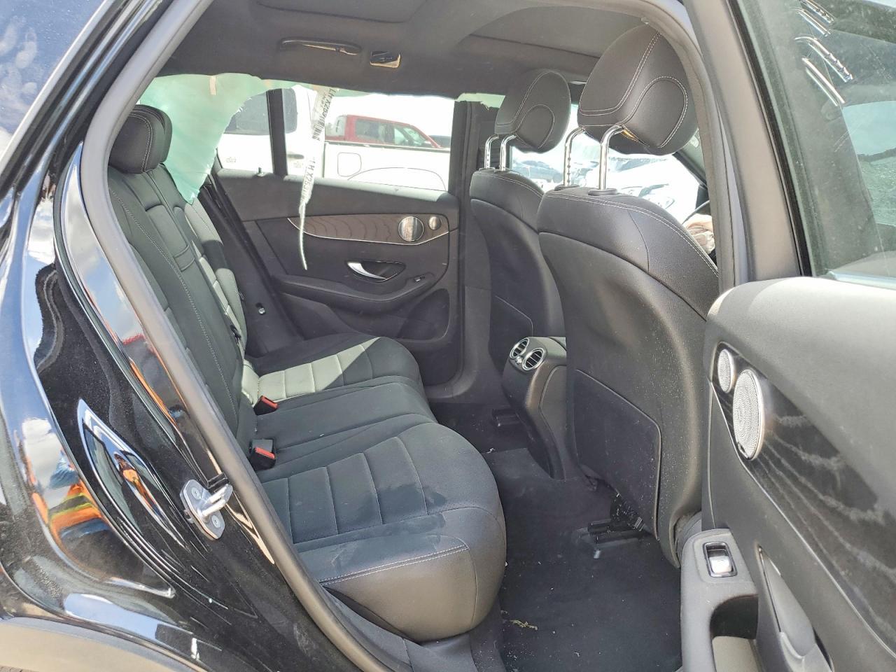 2017 Mercedes-Benz Glc 300 - zdjęcie 11