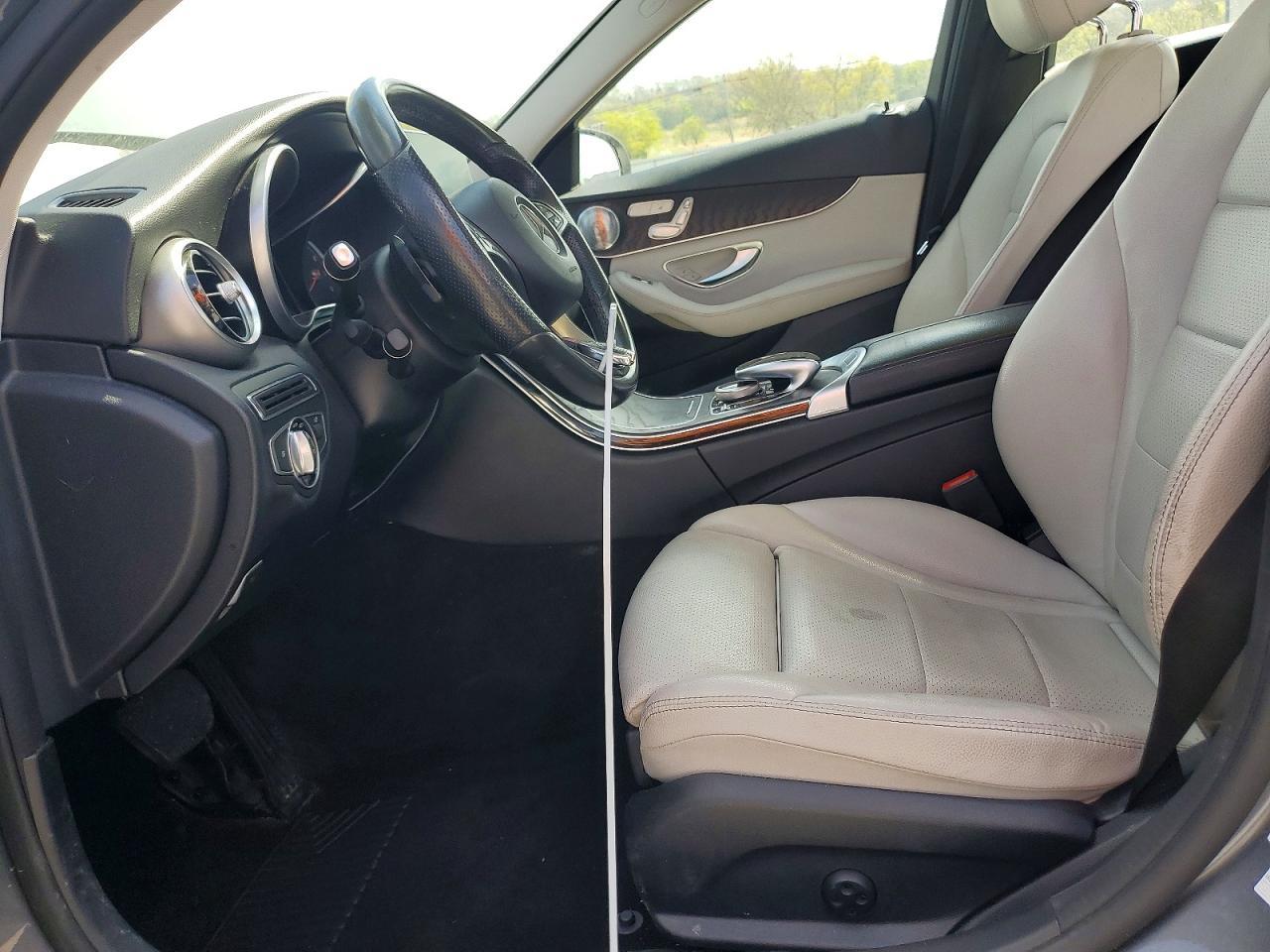 2017 Mercedes-Benz C 300 - zdjęcie 7