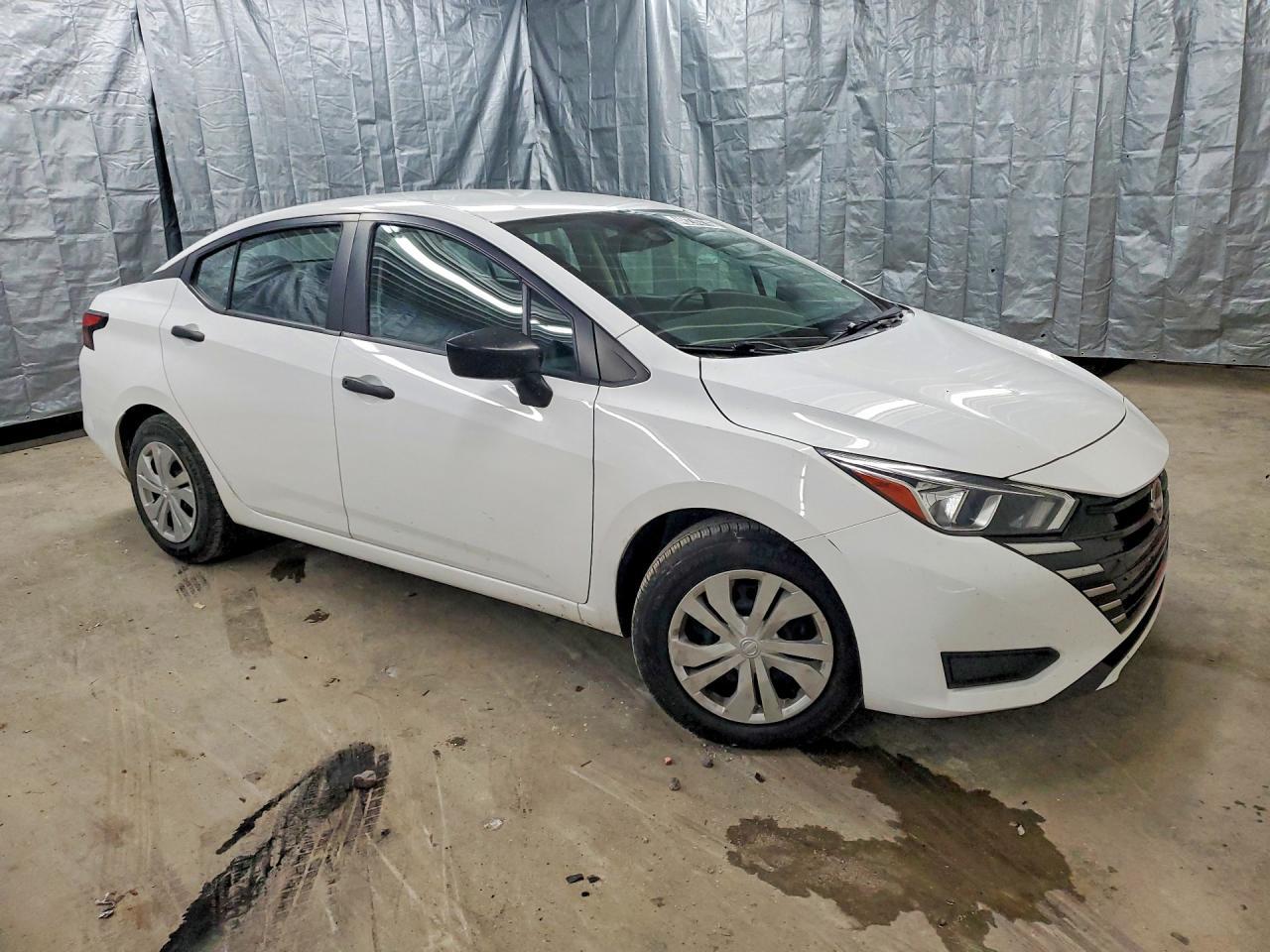 2023 Nissan Versa S - zdjęcie 4