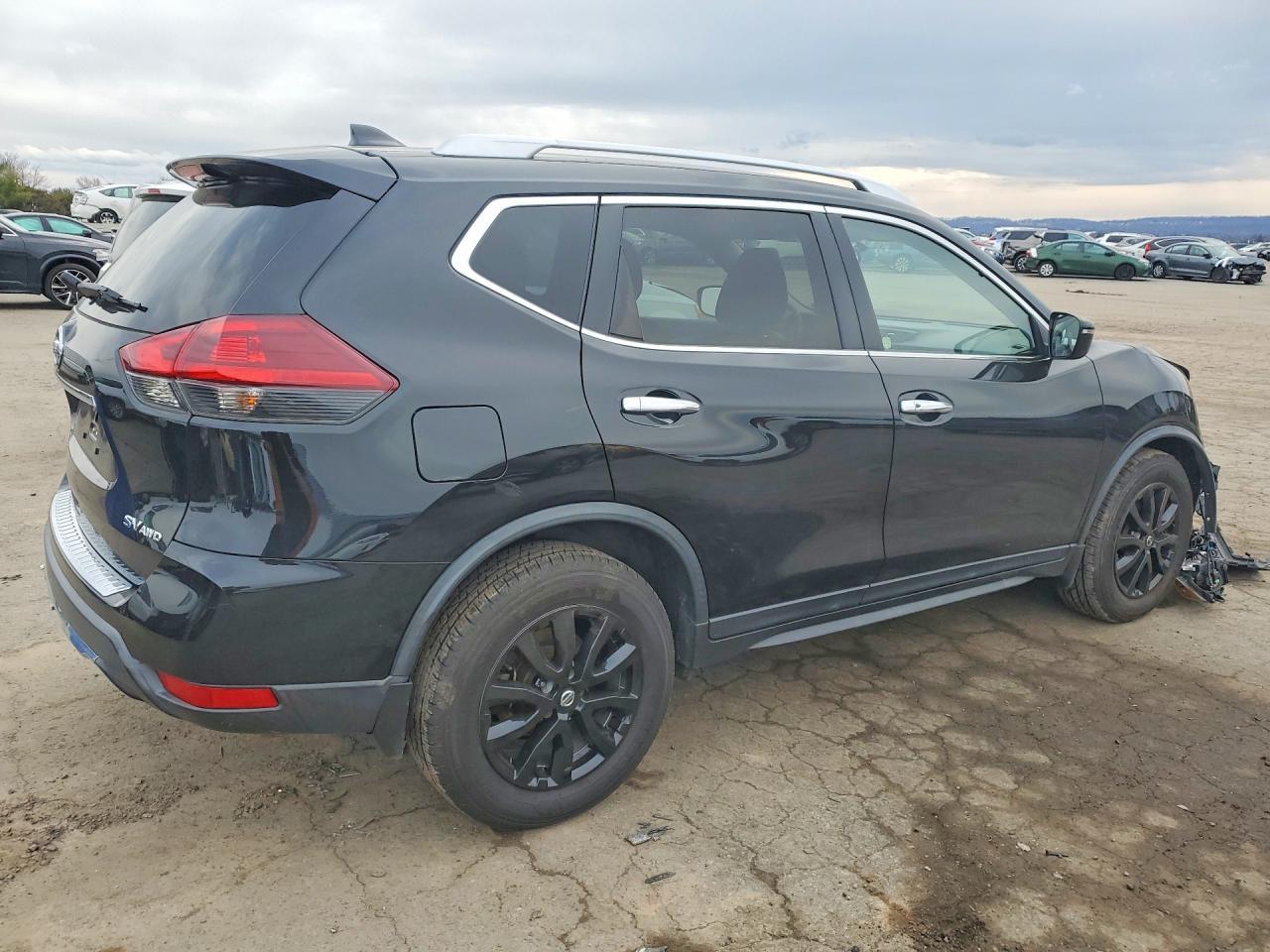 2018 Nissan Rogue Sv - zdjęcie 3