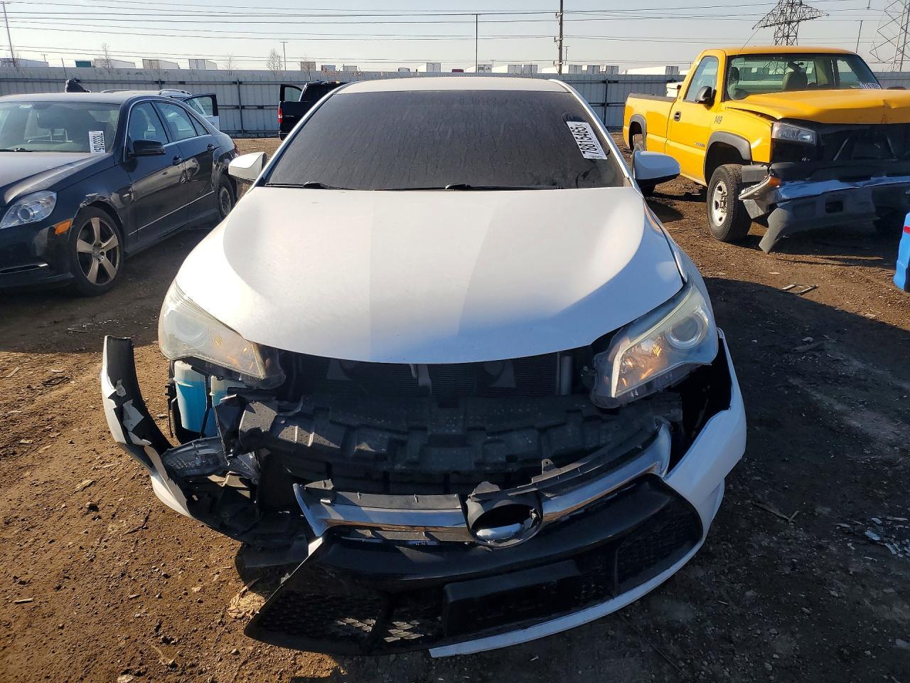 2015 Toyota Camry Se - zdjęcie 5