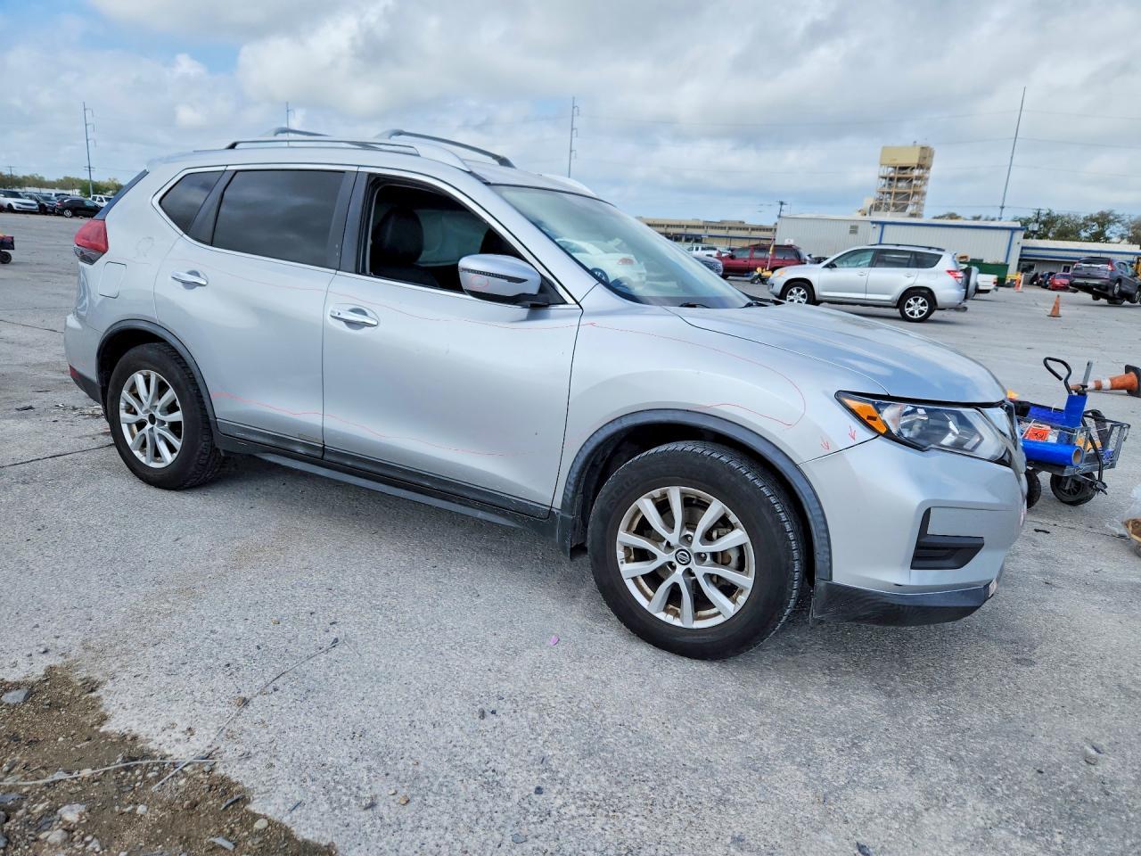 2018 Nissan Rogue Sv - zdjęcie 4