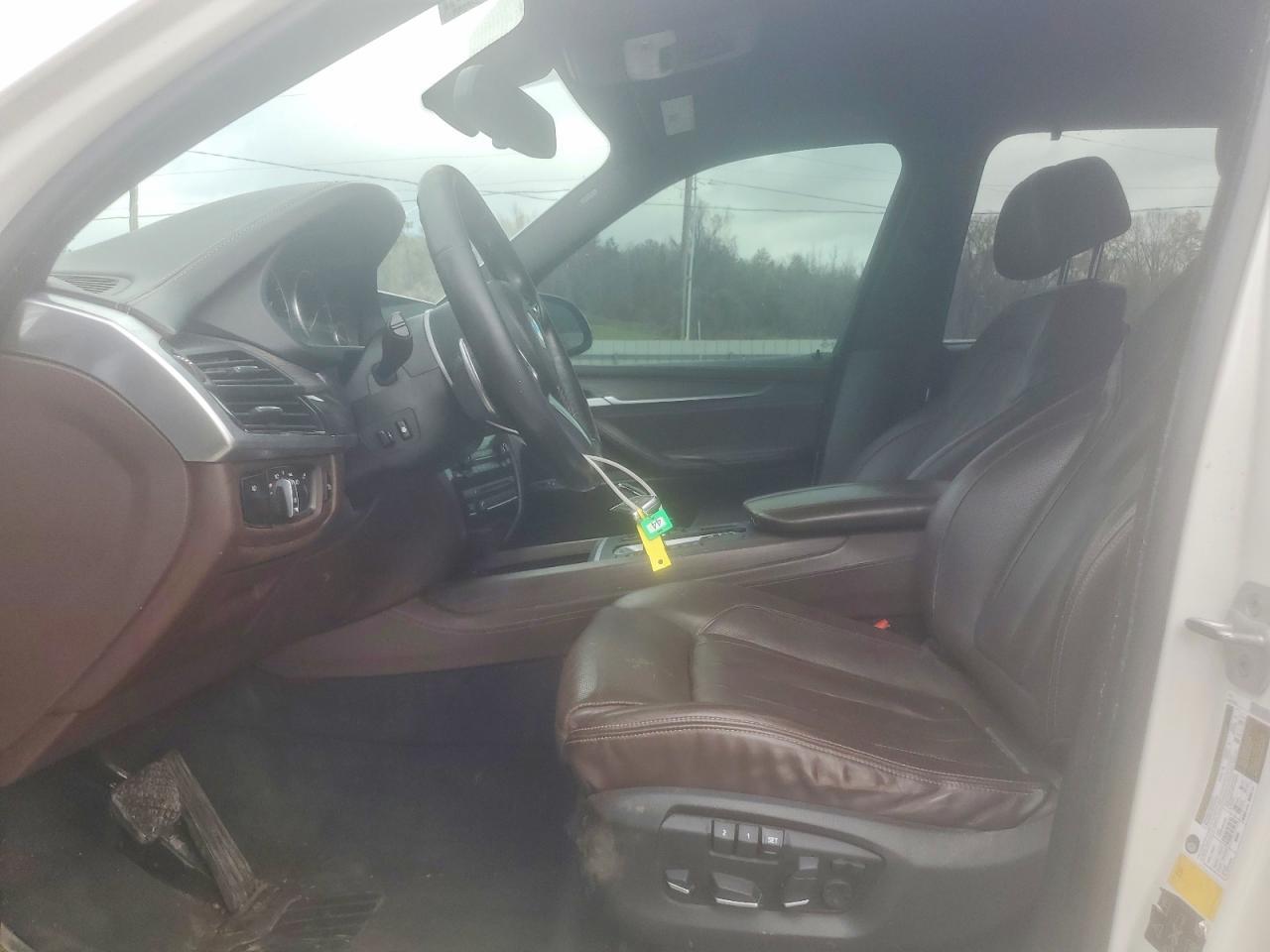 2015 BMW X5 xDrive50I - zdjęcie 7