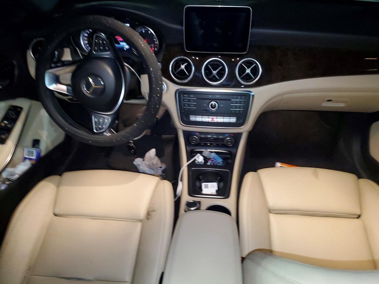 2018 Mercedes-Benz Cla 250 - zdjęcie 8