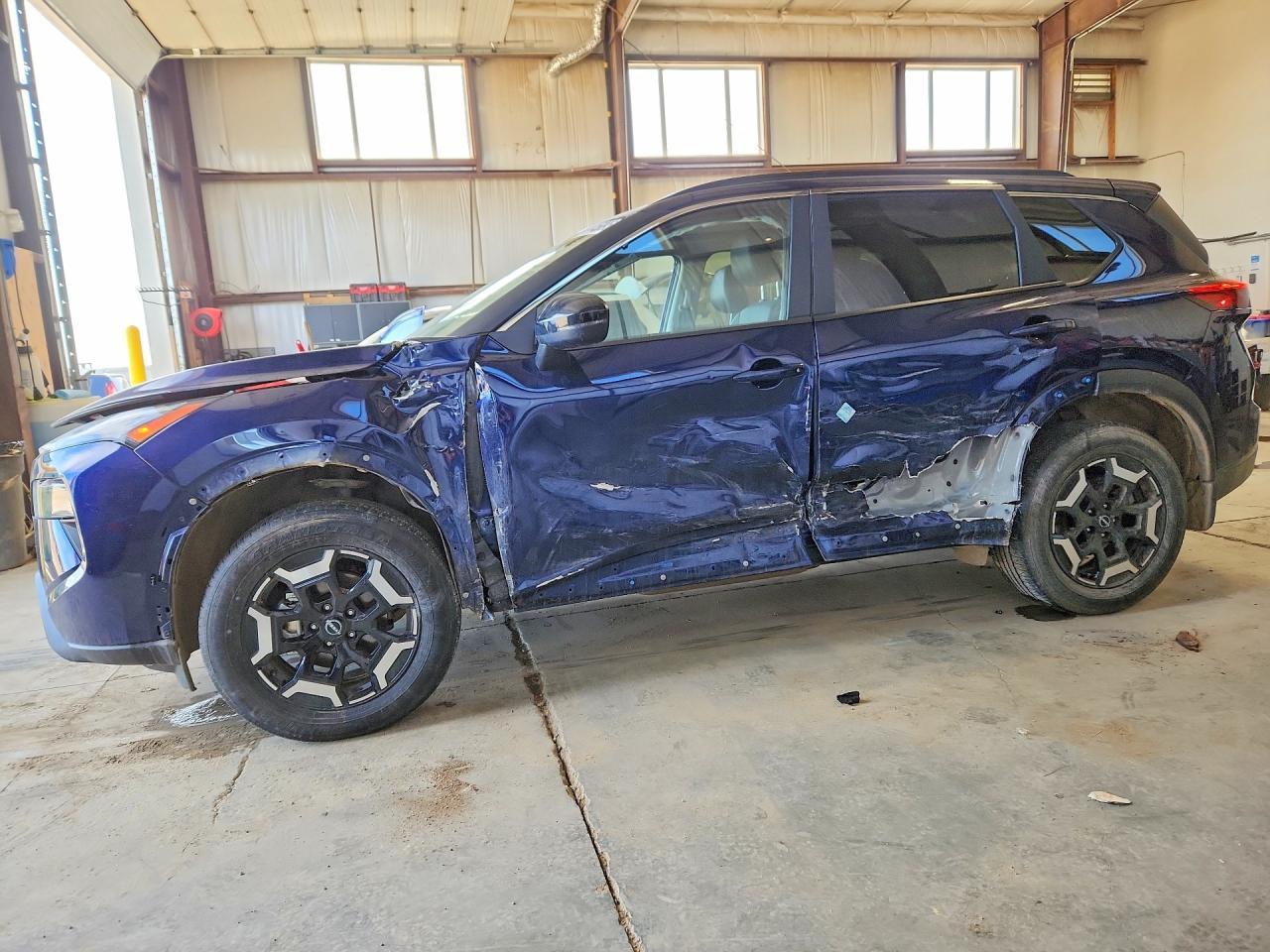 2025 Nissan Rogue Sv 4Dr Awd - zdjęcie główne