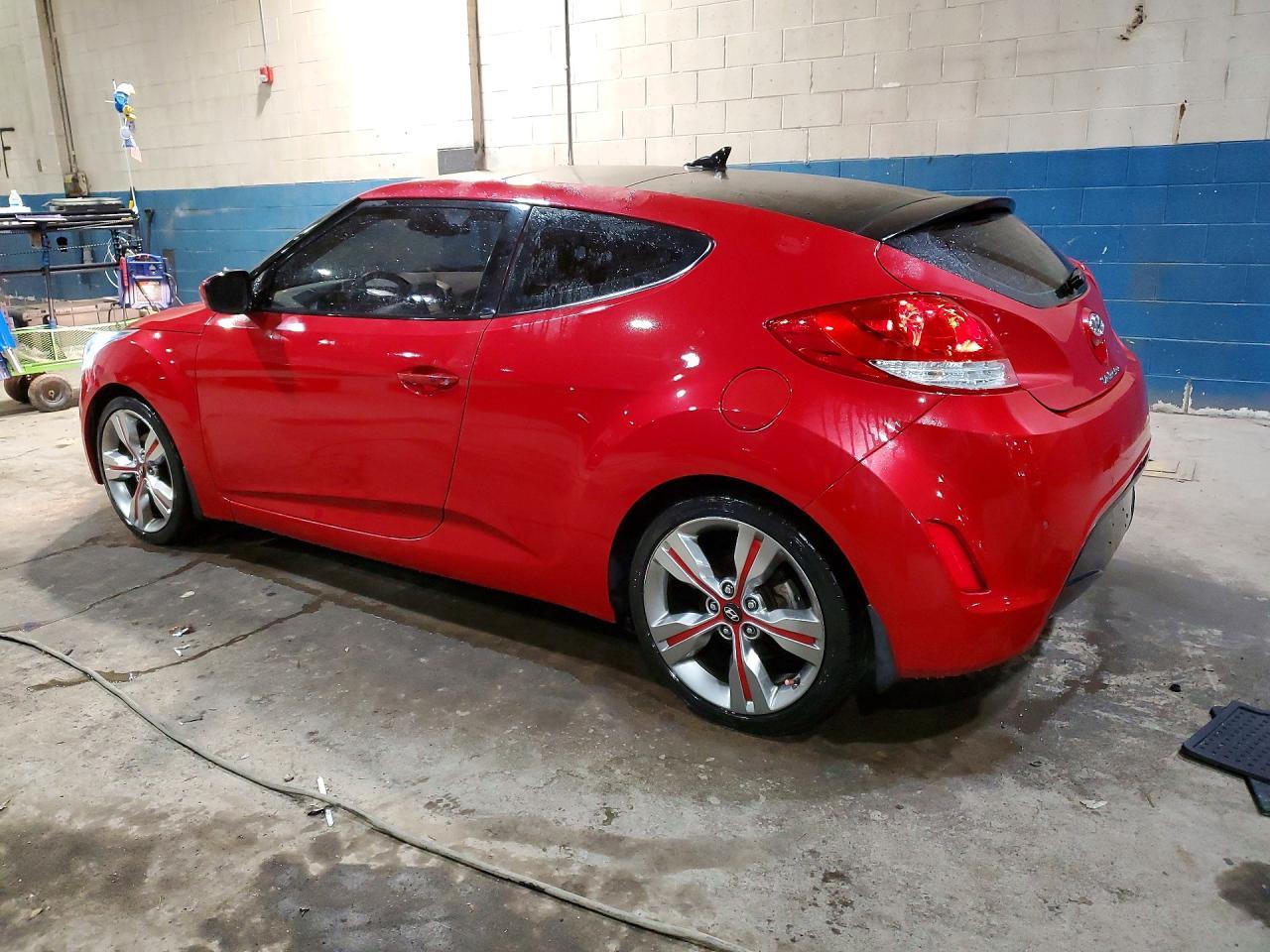2013 Hyundai Veloster Base - zdjęcie 2