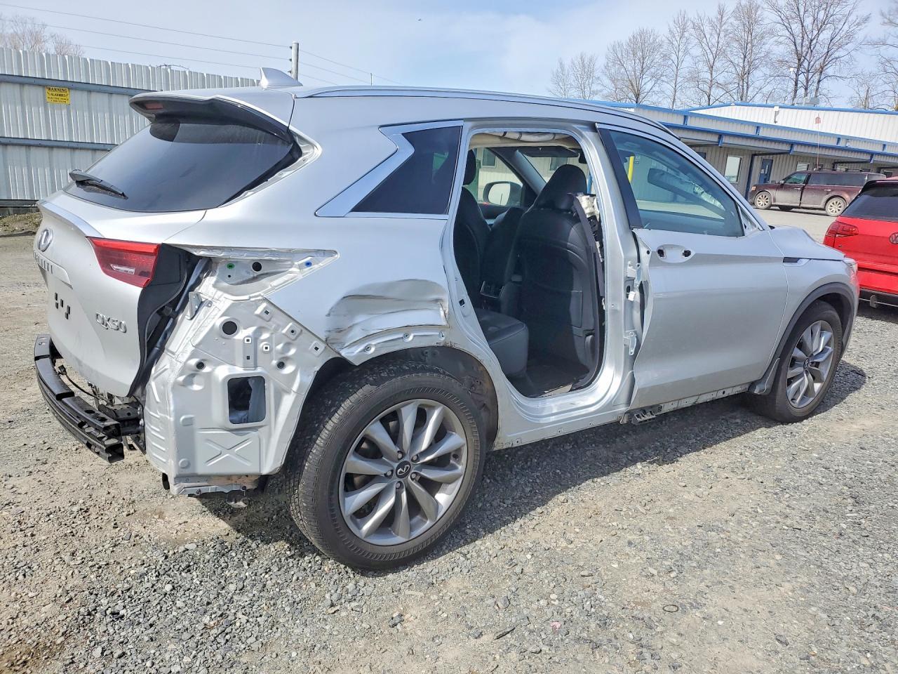 2021 Infiniti Qx50 Luxe - zdjęcie 3
