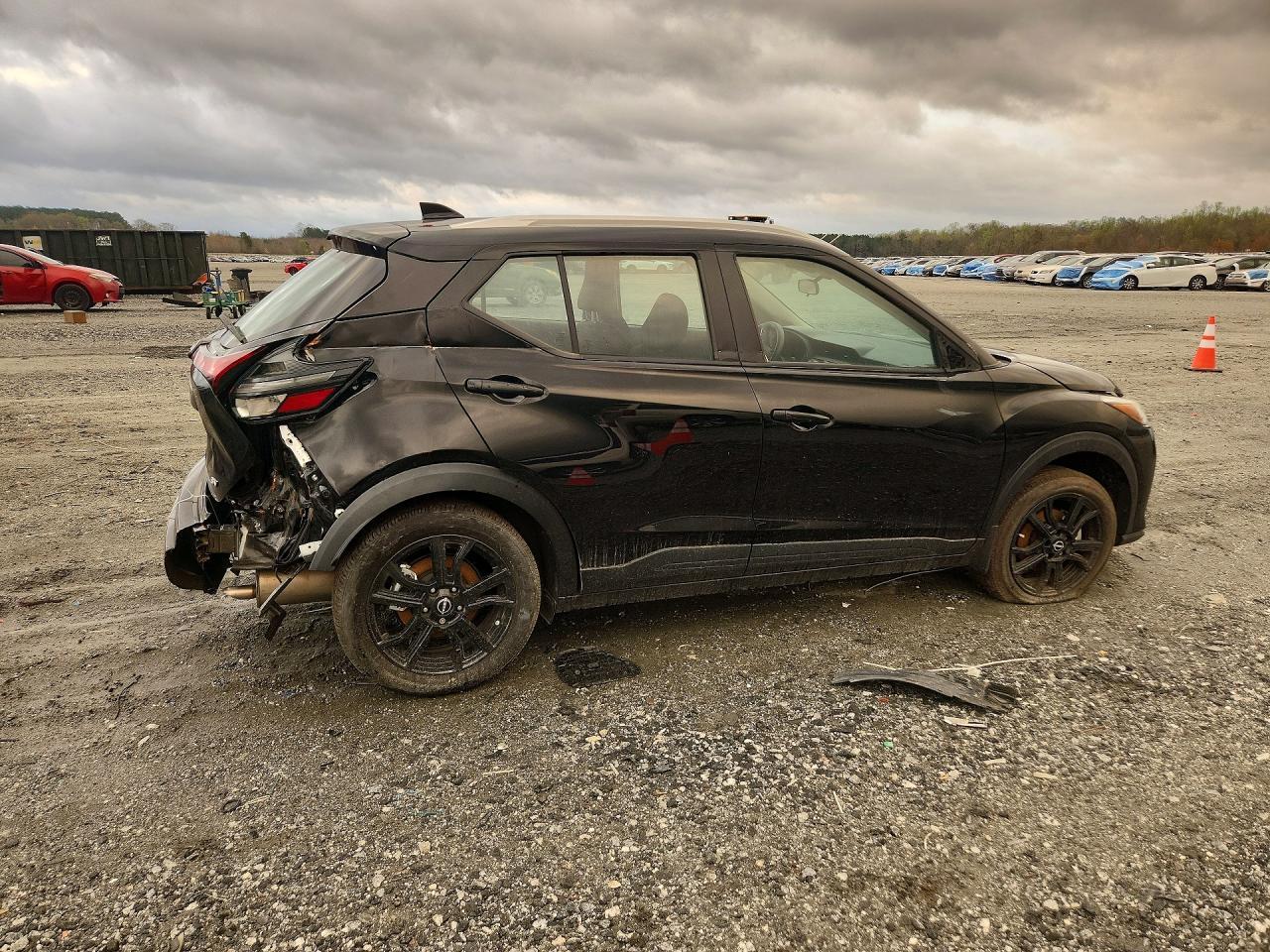 2024 Nissan Kicks Sv - zdjęcie 3