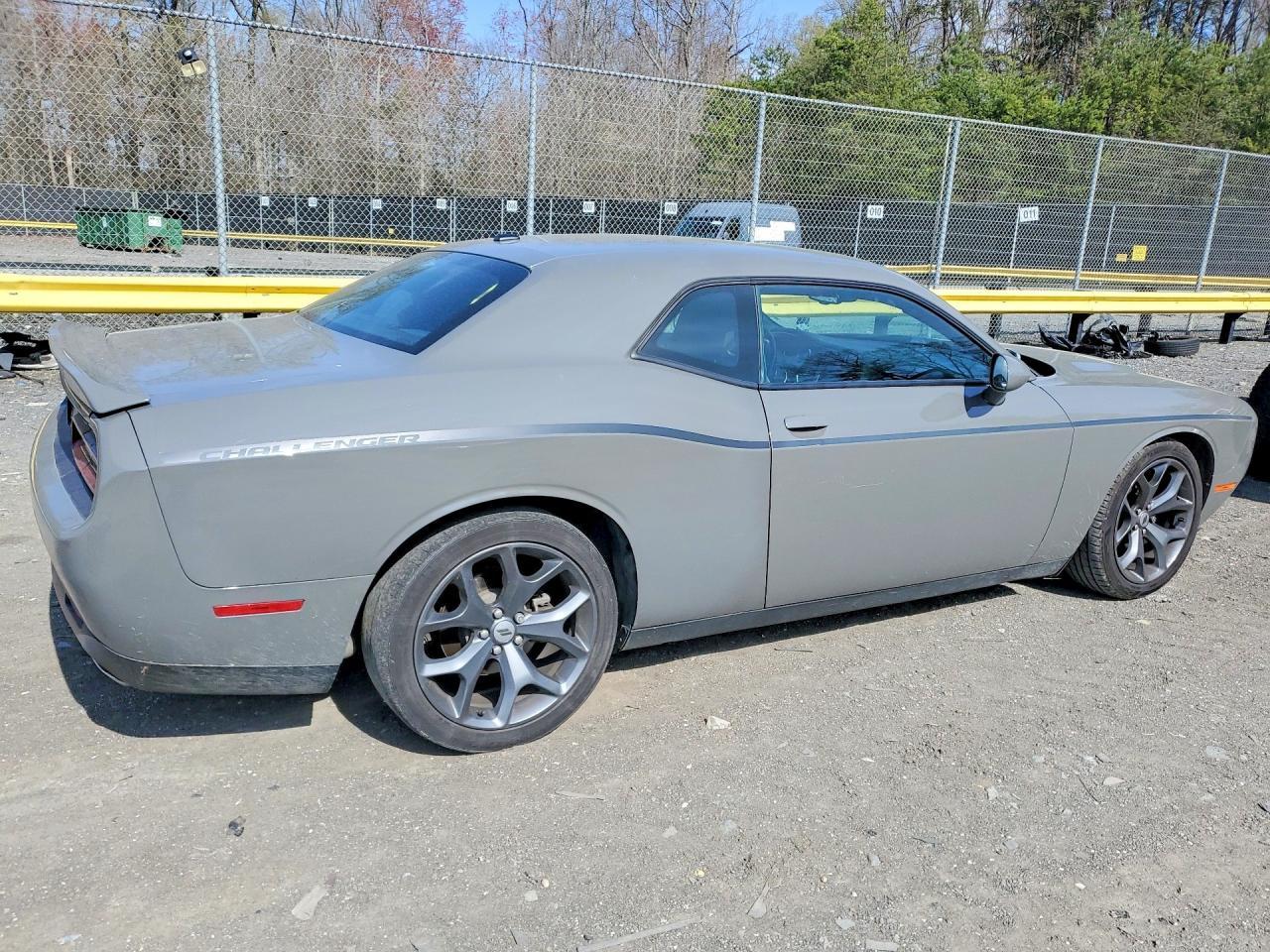 2018 Dodge Challenger Sxt - zdjęcie 3
