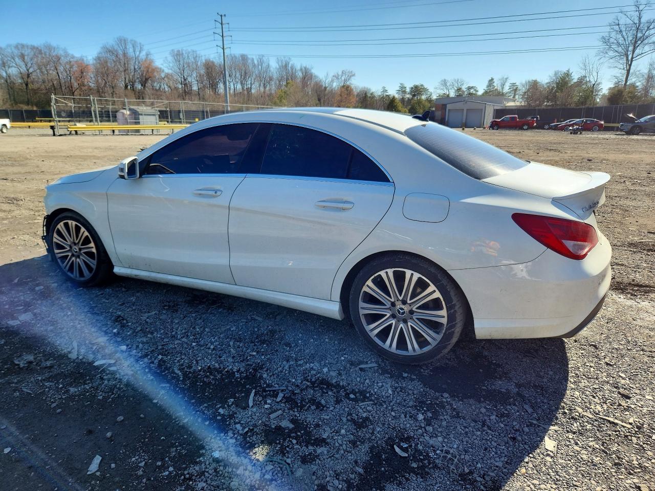 2018 Mercedes-Benz Cla 250 4Matic - zdjęcie 2
