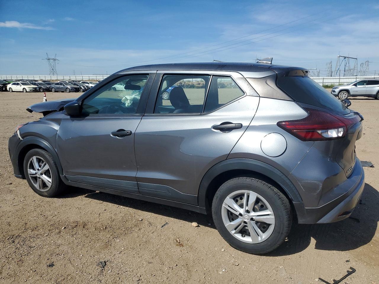 2021 Nissan Kicks S - zdjęcie 2