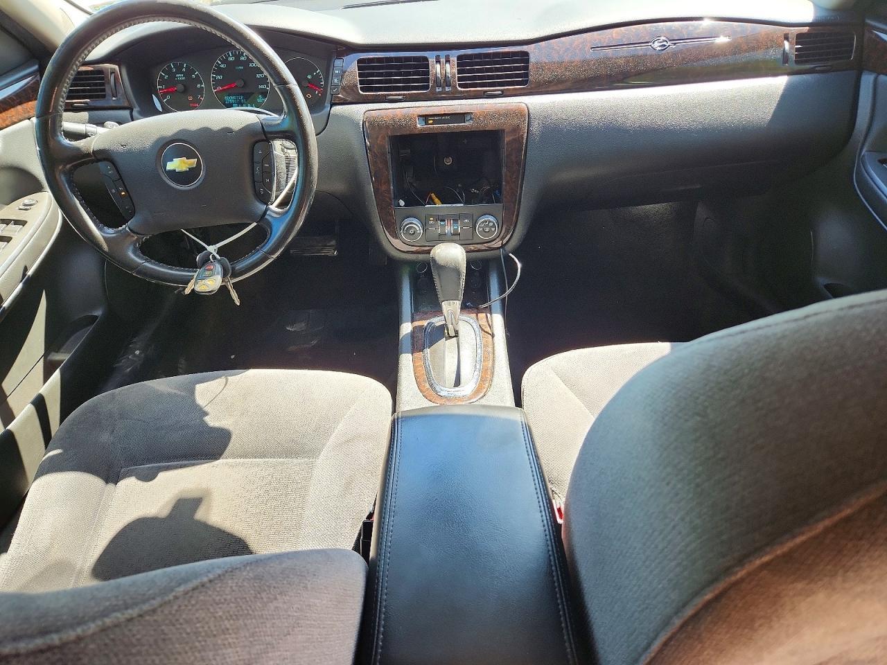 2014 Chevrolet Impala - zdjęcie 8
