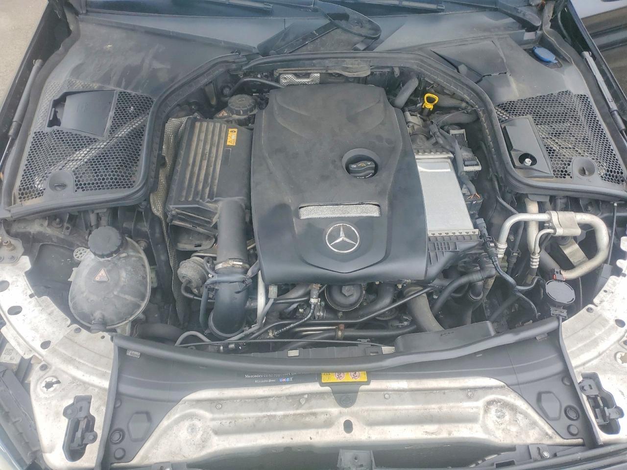 2017 Mercedes-Benz C 300 - zdjęcie 11