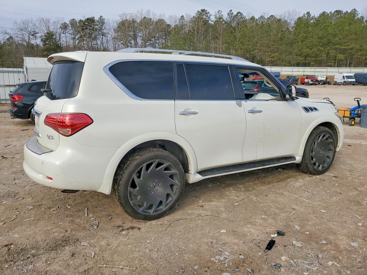 2013 Infiniti Qx56 Base - zdjęcie 3