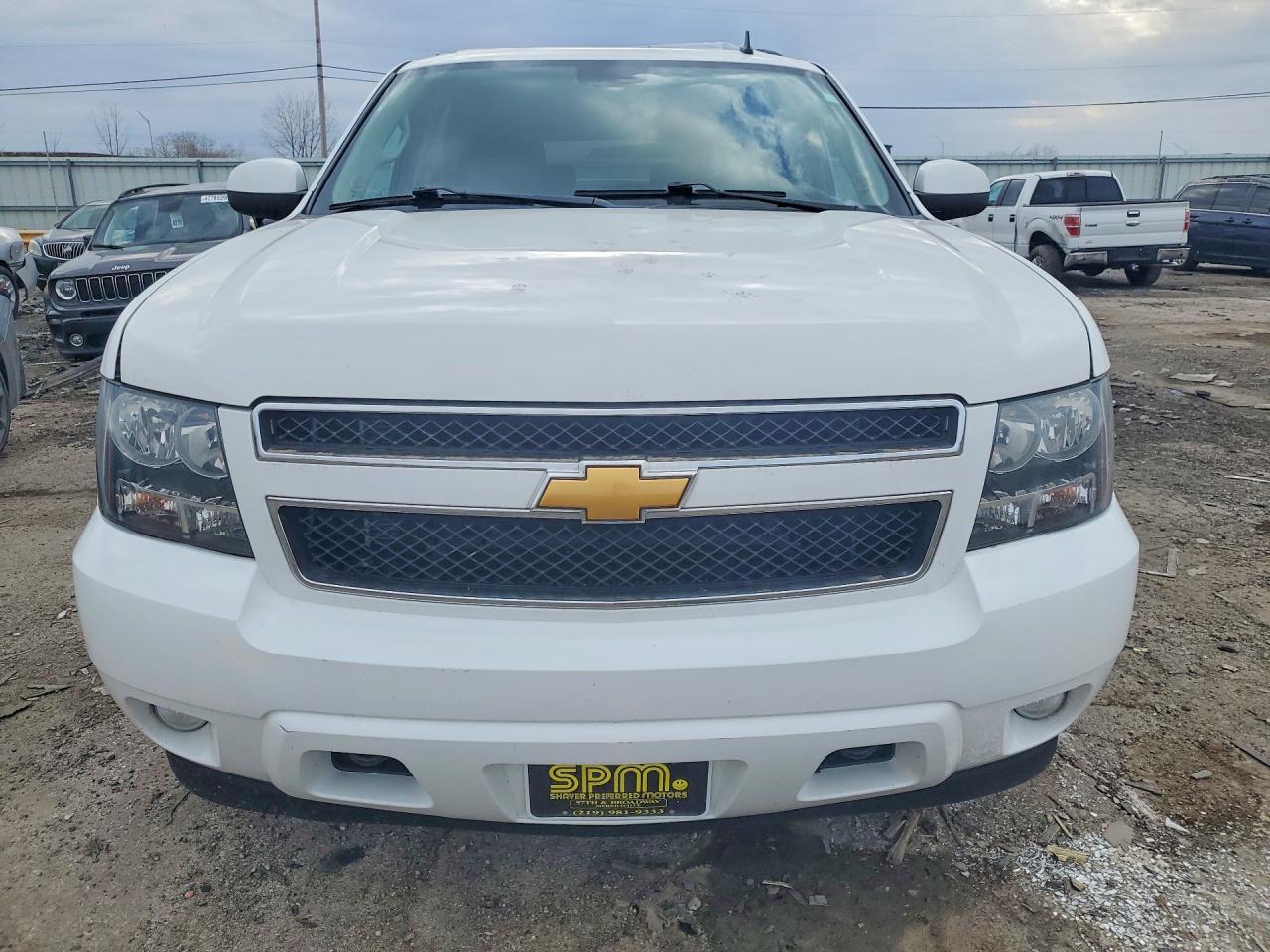 2014 Chevrolet Suburban K1500 Lt - zdjęcie 5