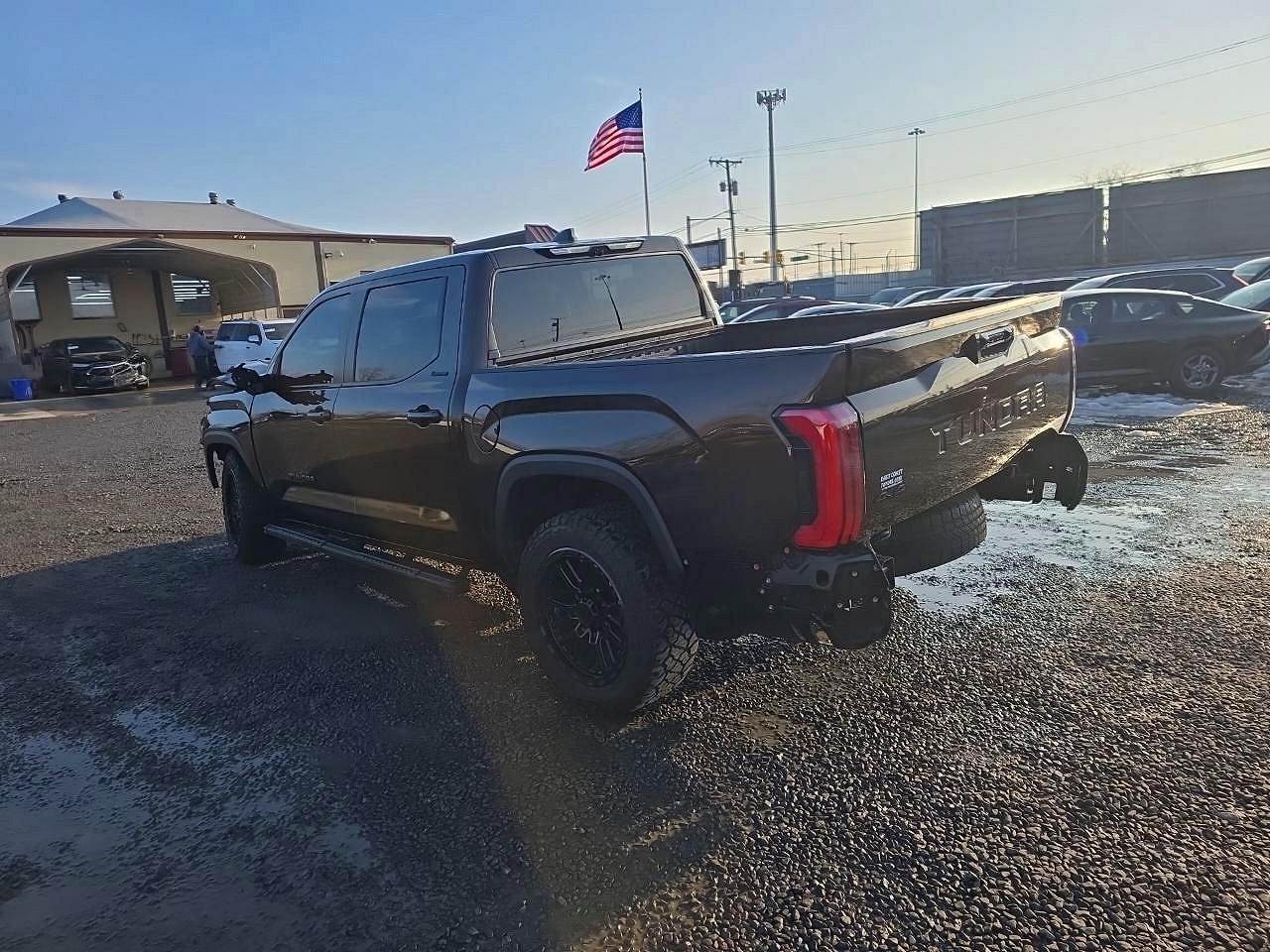 2024 Toyota Tundra Crewmax Limited - zdjęcie 2