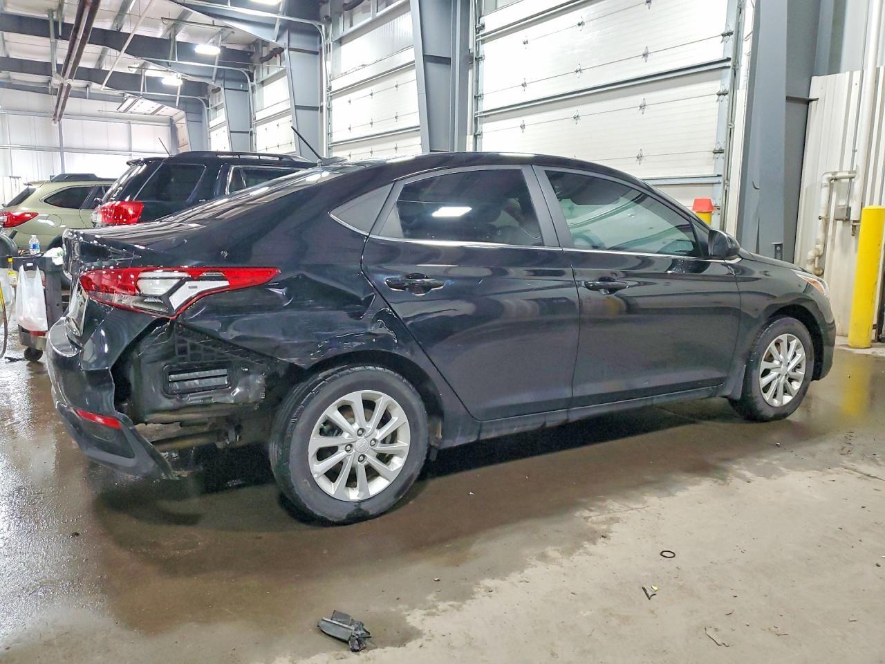 2022 Hyundai Accent Sel - zdjęcie 3