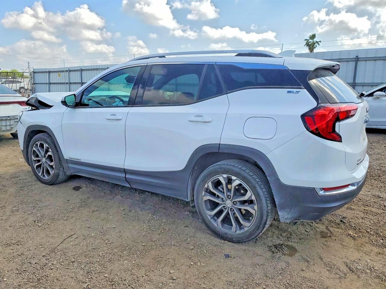 2021 GMC Terrain Slt - zdjęcie 2