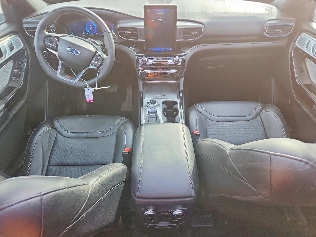 2023 Ford Explorer St - zdjęcie 8
