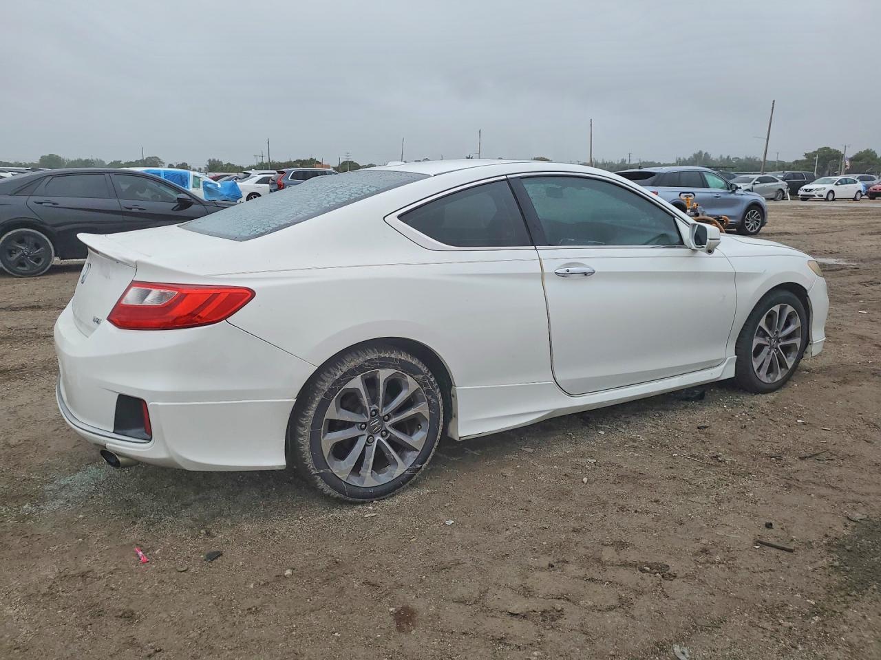 Honda Accord - zdjęcie 3