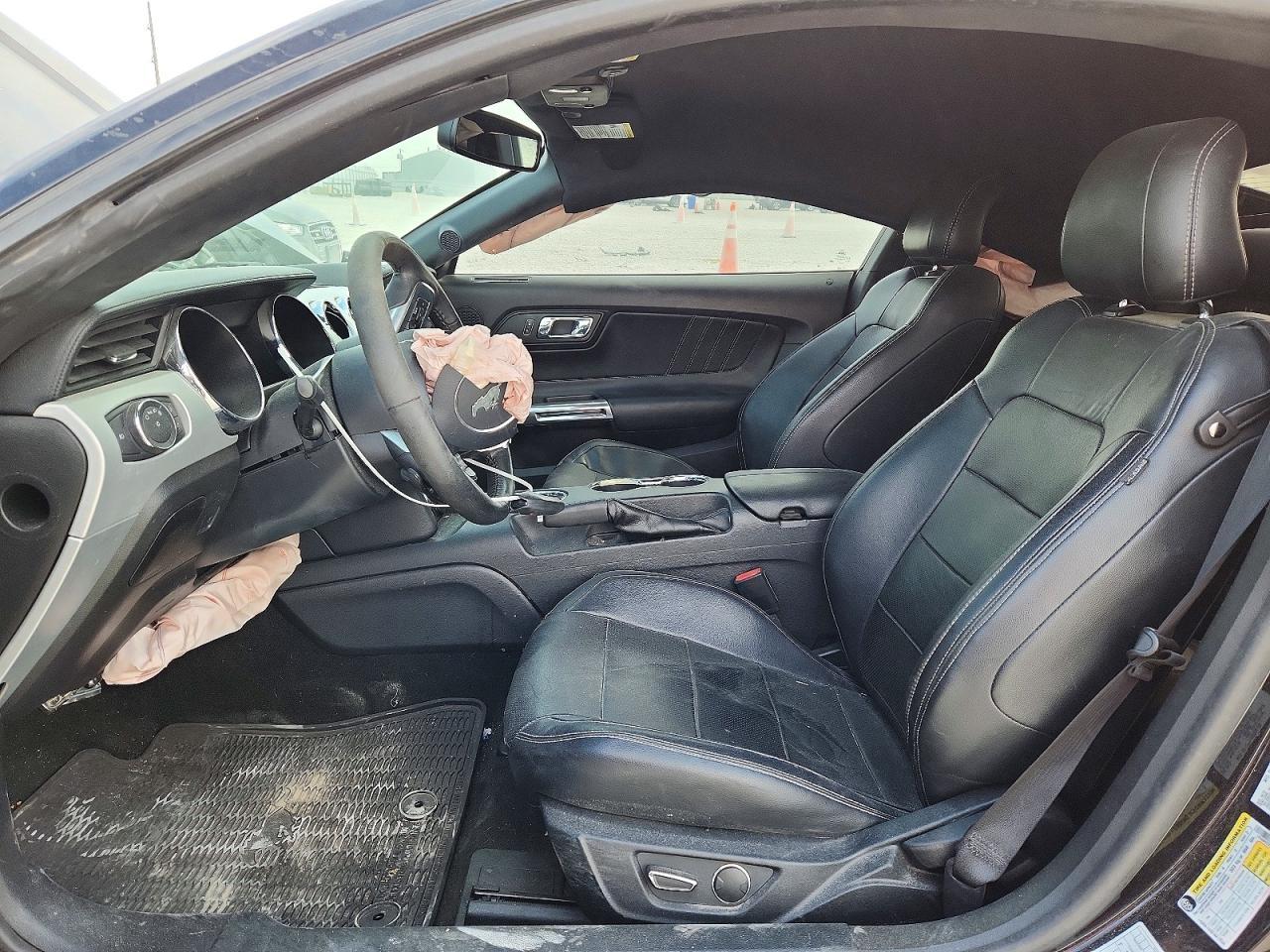 2017 Ford Mustang - zdjęcie 7