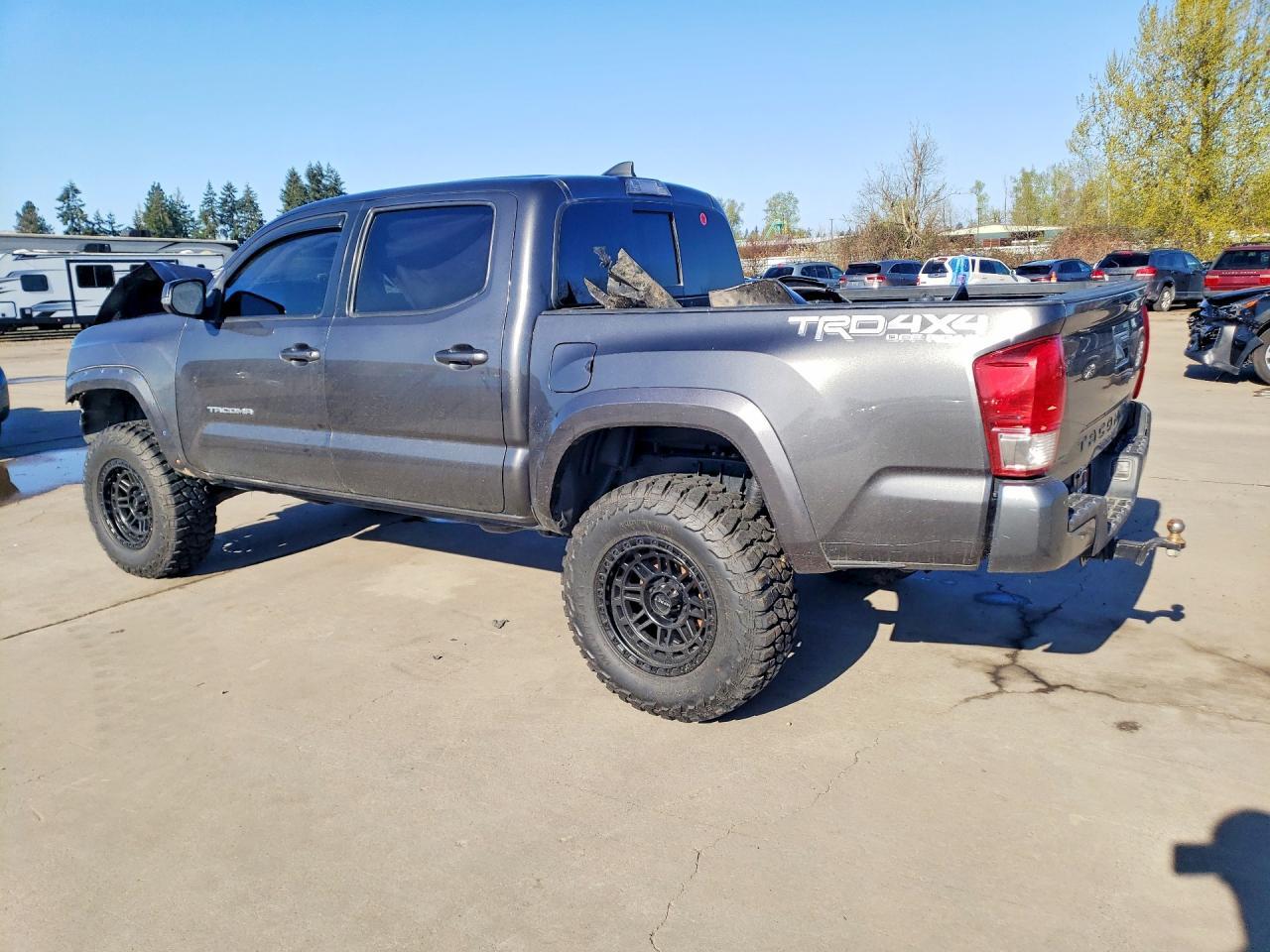 2017 Toyota Tacoma Trd Off-Road - zdjęcie 2