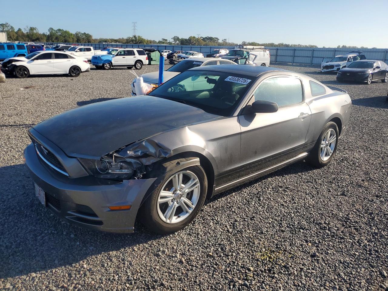 2014 Ford Mustang - zdjęcie główne