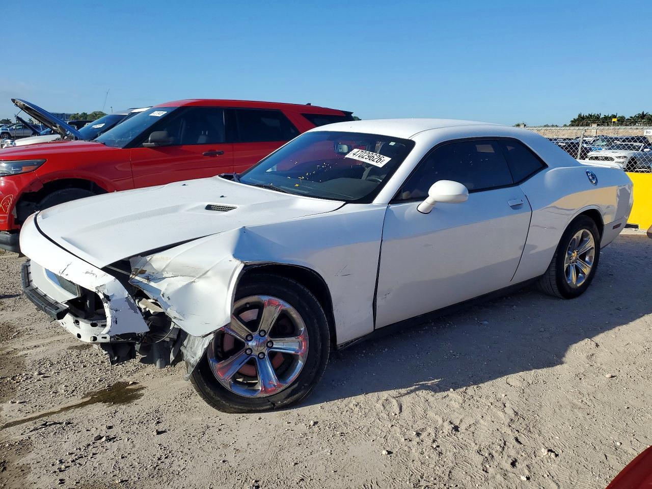 Dodge Challenger - zdjęcie 1