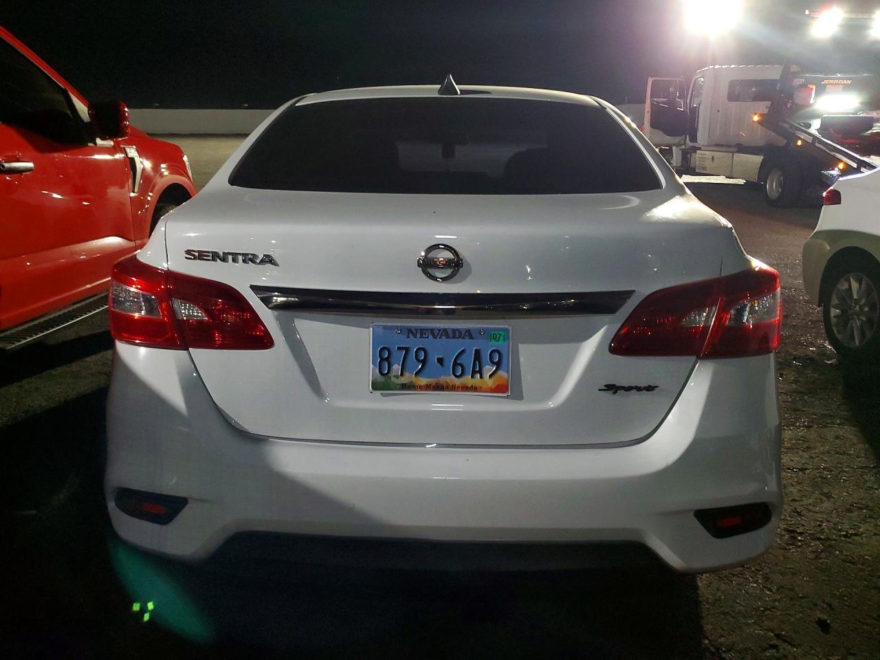 2017 Nissan Sentra S - zdjęcie 6