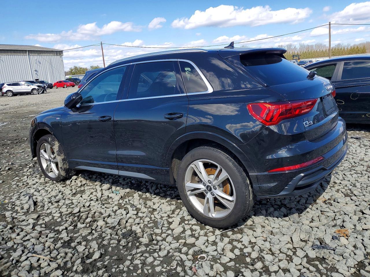 2021 Audi Q3 Premium Plus S Line 45 - zdjęcie 2