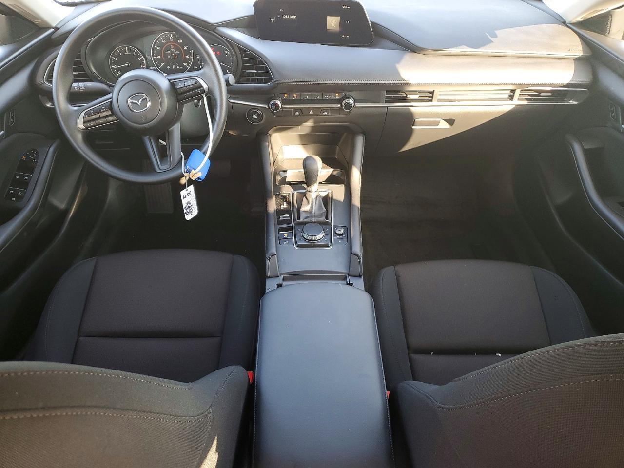 2026 Mazda 3 - zdjęcie 8