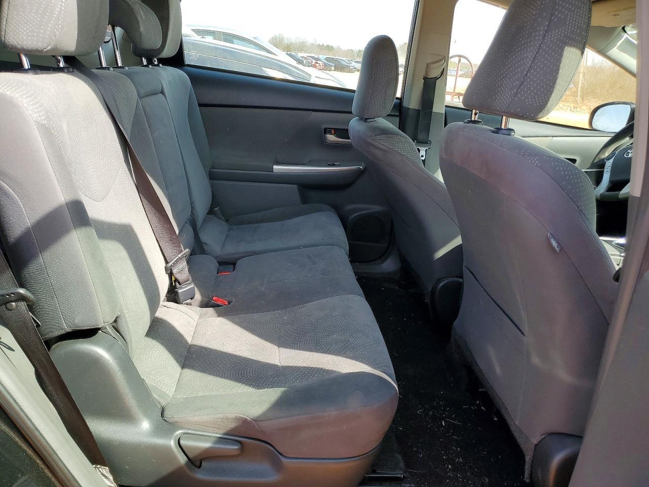 2013 Toyota Prius V Three - zdjęcie 10