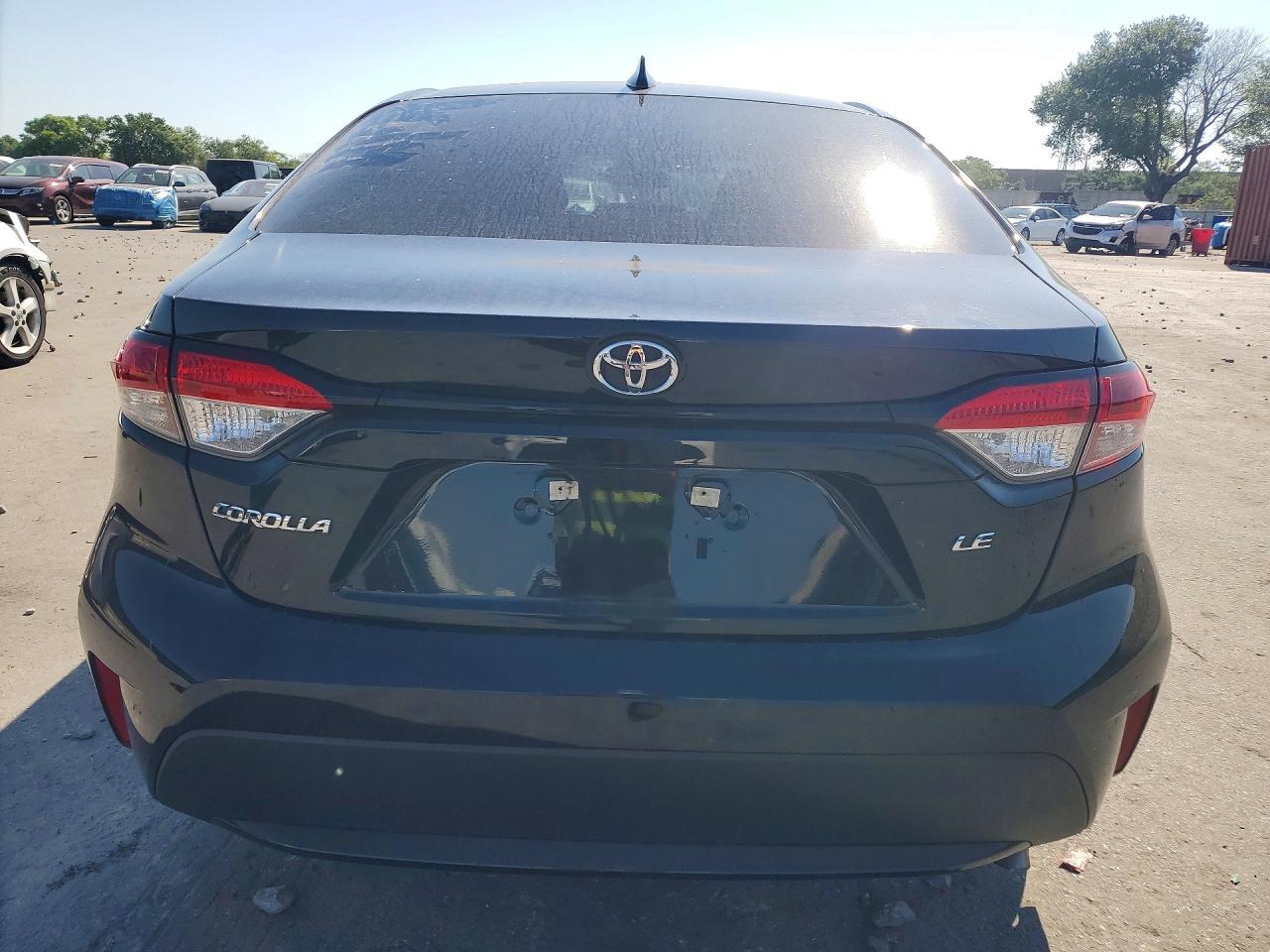 2021 Toyota Corolla Le - zdjęcie 6