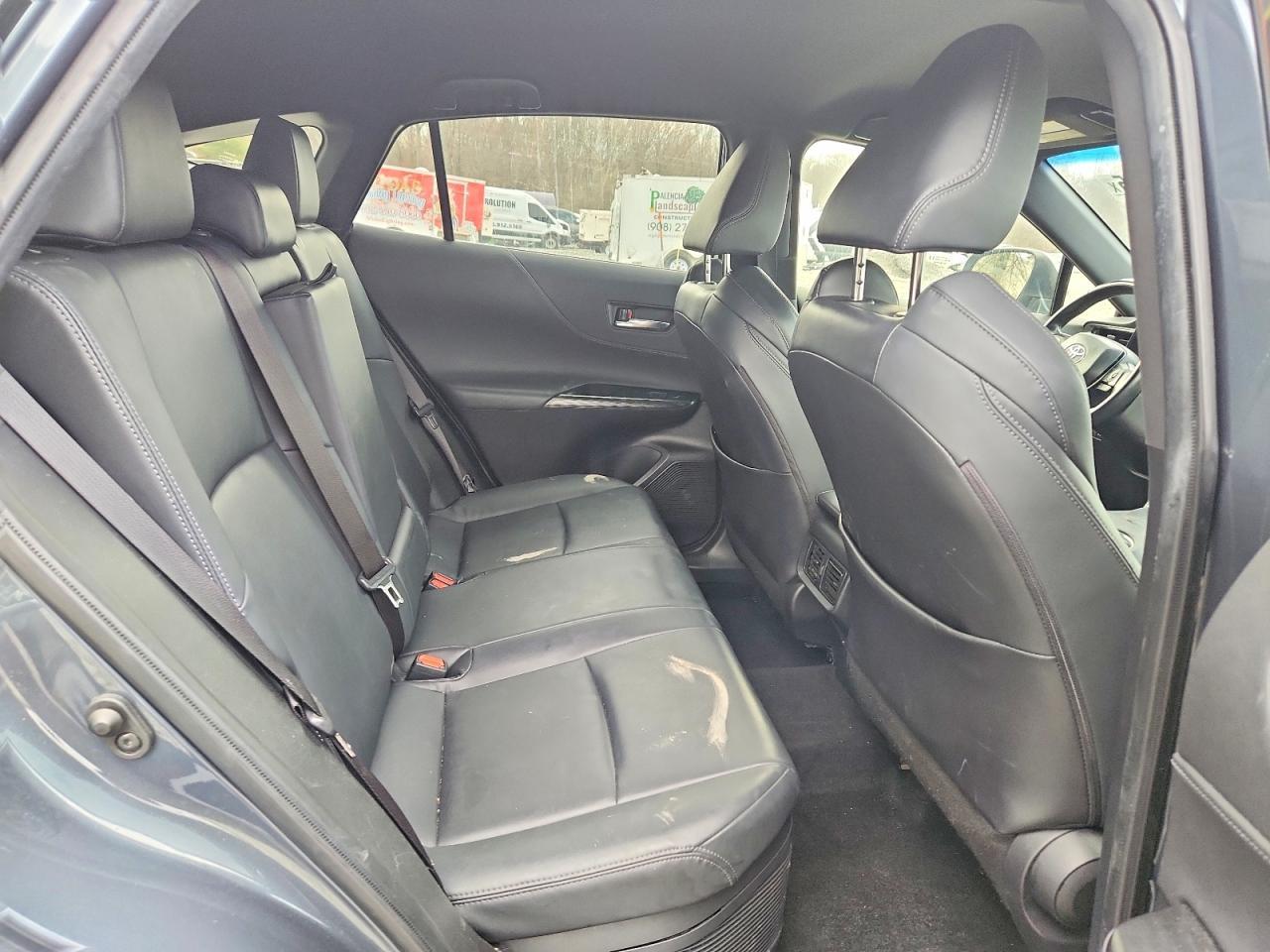 2022 Toyota Venza Xle - zdjęcie 11