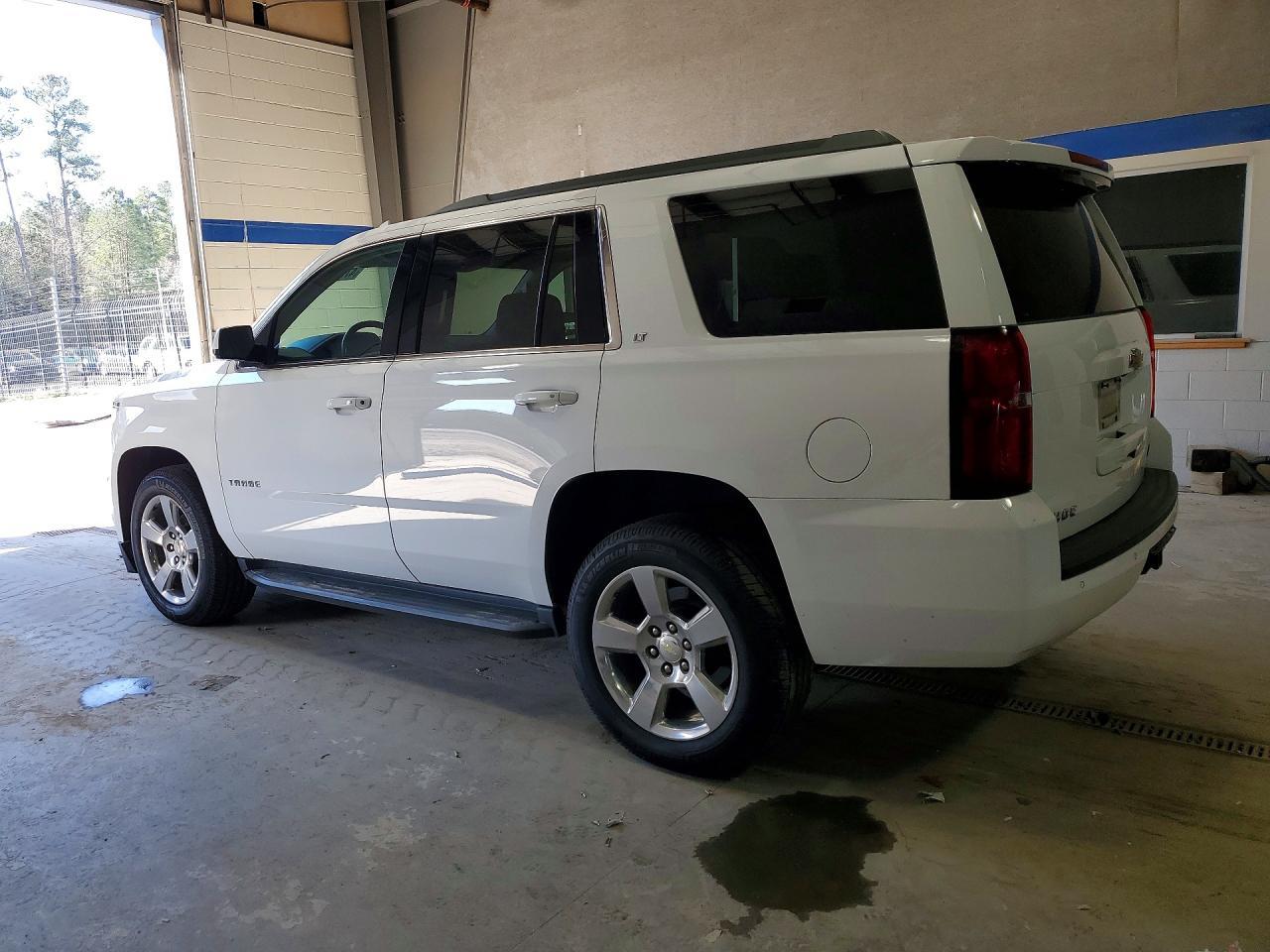 2018 Chevrolet Tahoe K1500 Lt - zdjęcie 2