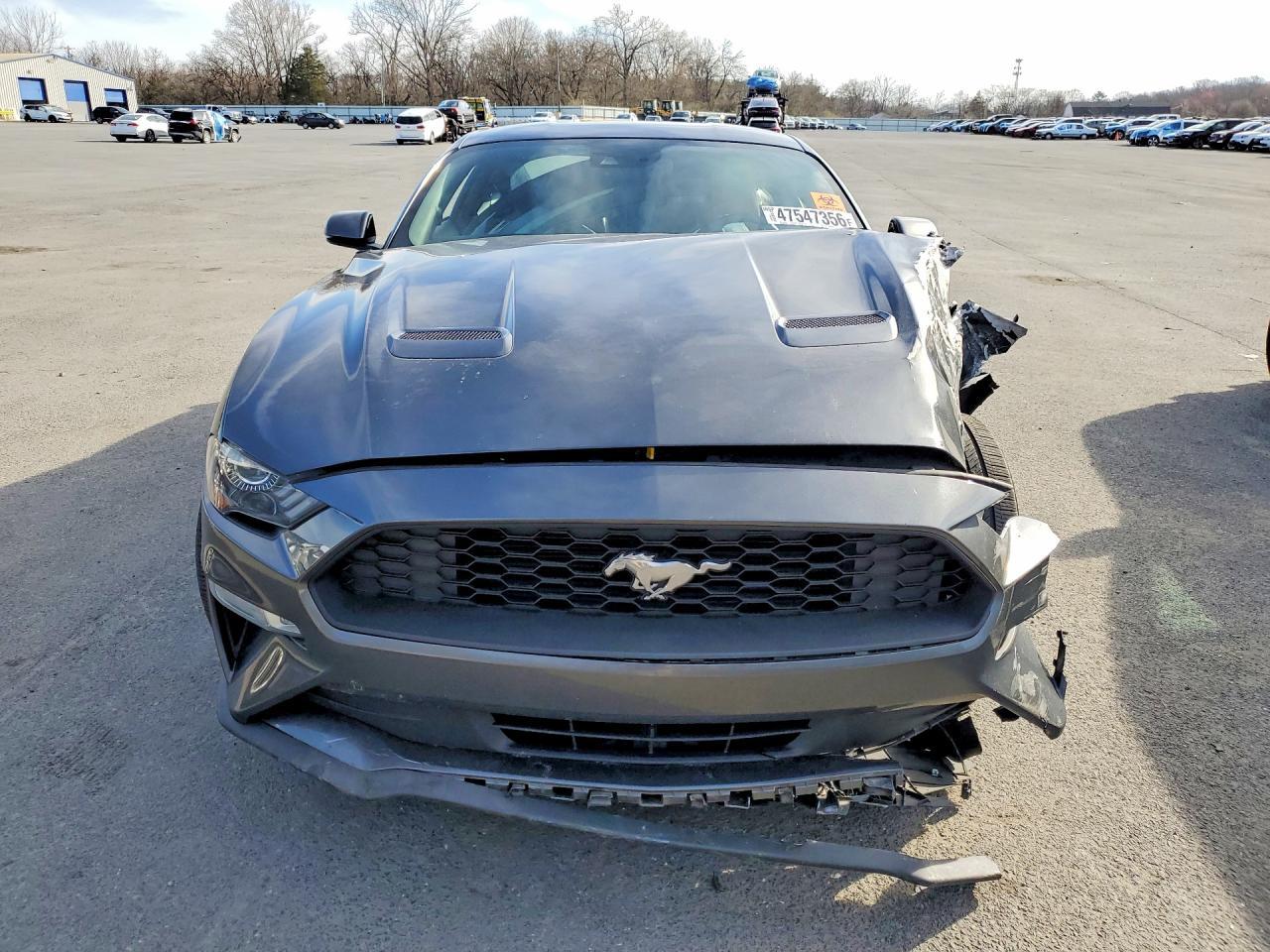 2019 Ford Mustang - zdjęcie 5