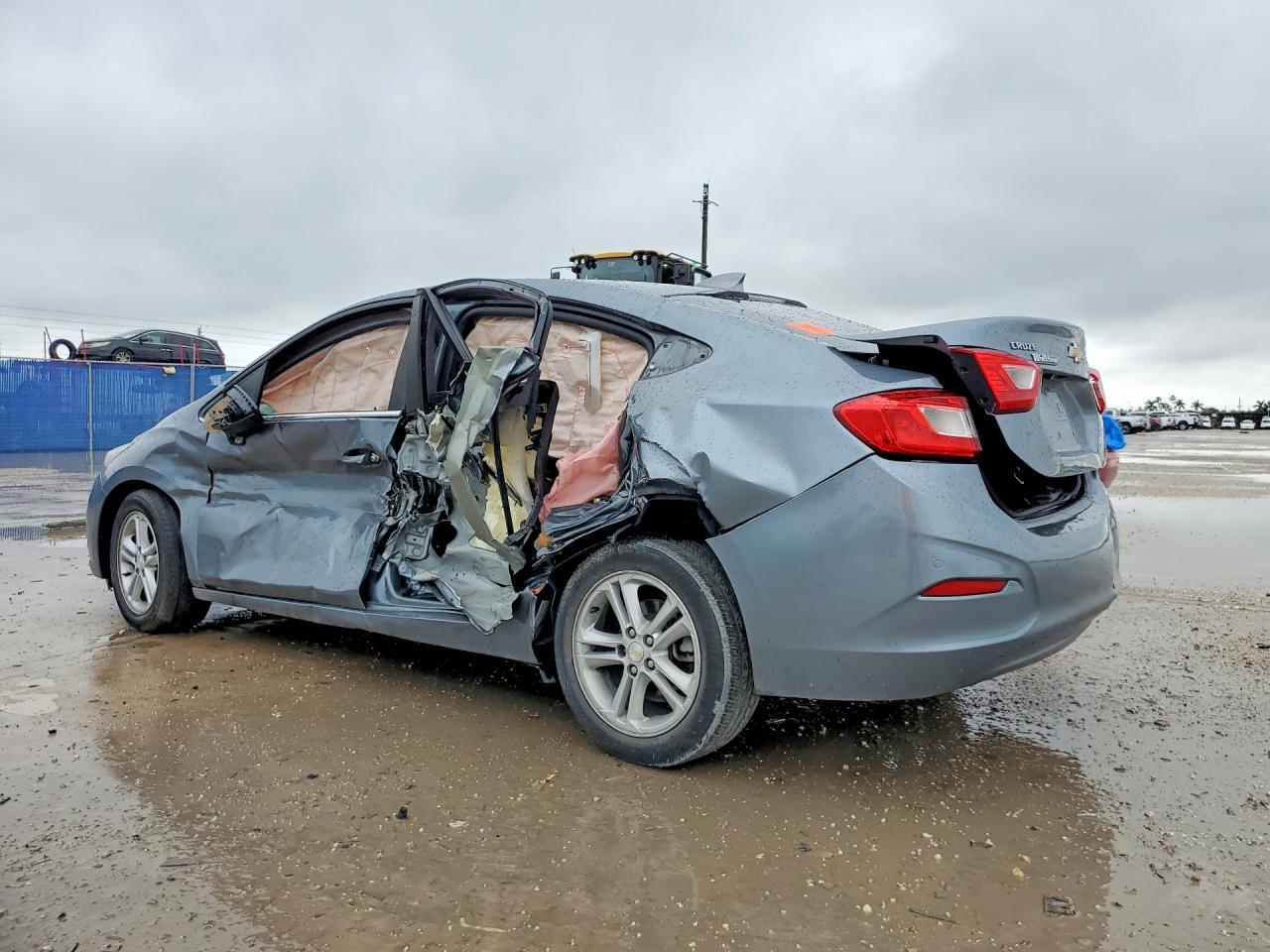 2018 Chevrolet Cruze Lt - zdjęcie 2