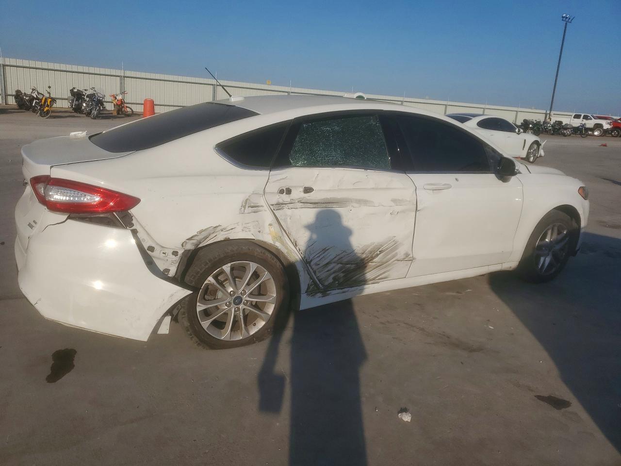 2016 Ford Fusion Se - zdjęcie 3