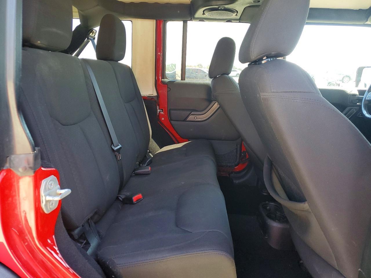 2014 Jeep Wrangler Unlimited Sport - zdjęcie 11