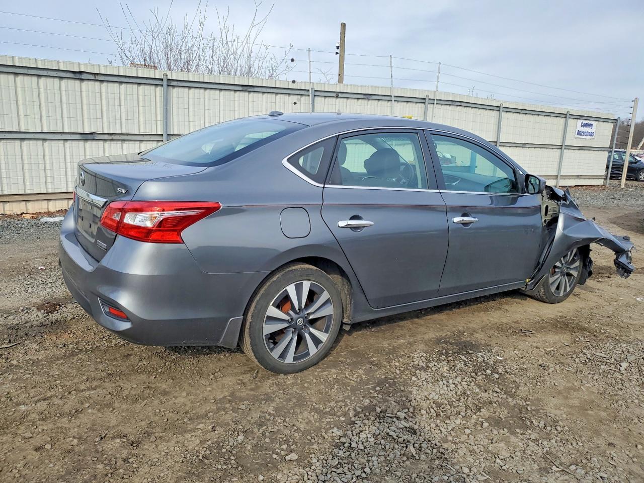 2019 Nissan Sentra Sv - zdjęcie 3
