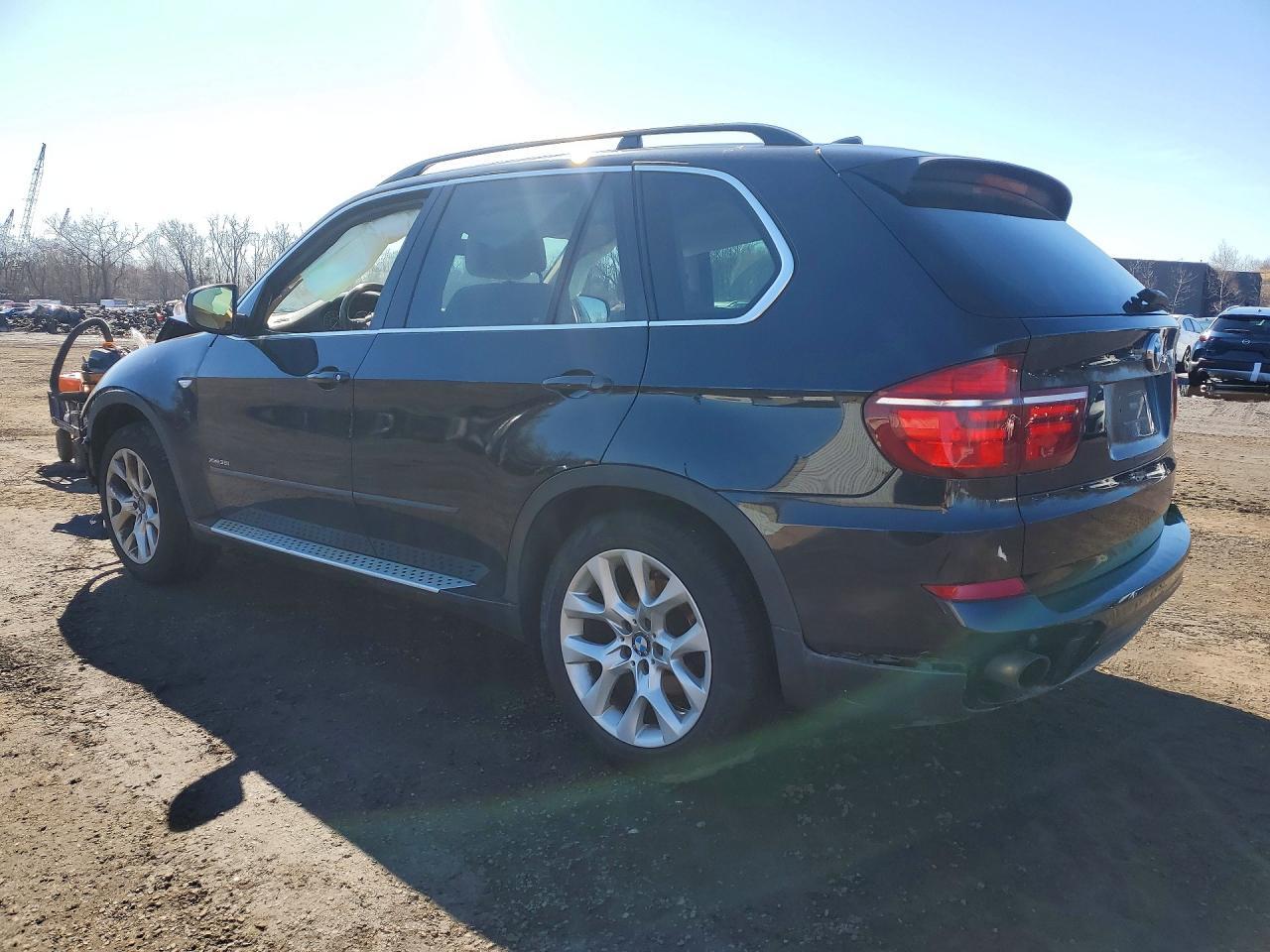 2013 BMW X5 xDrive35I - zdjęcie 2