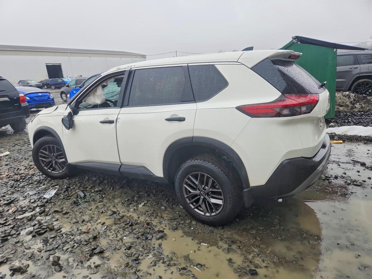 2023 Nissan Rogue S - zdjęcie 2