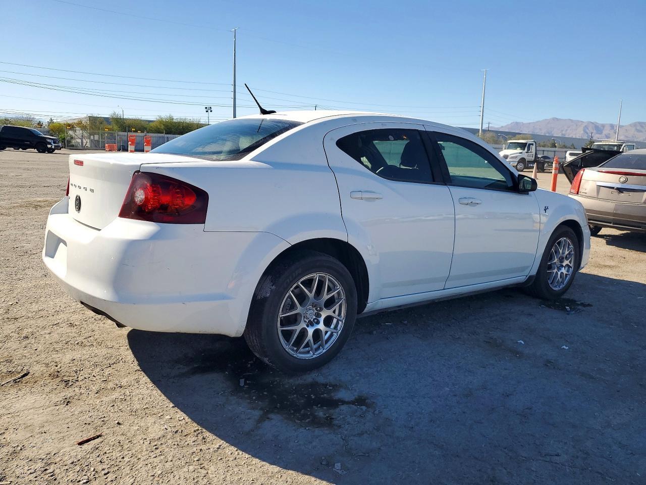 2013 Dodge Avenger Se - zdjęcie 3